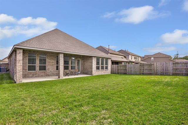 9423 Pelican Cliff Court, Houston, TX 77365