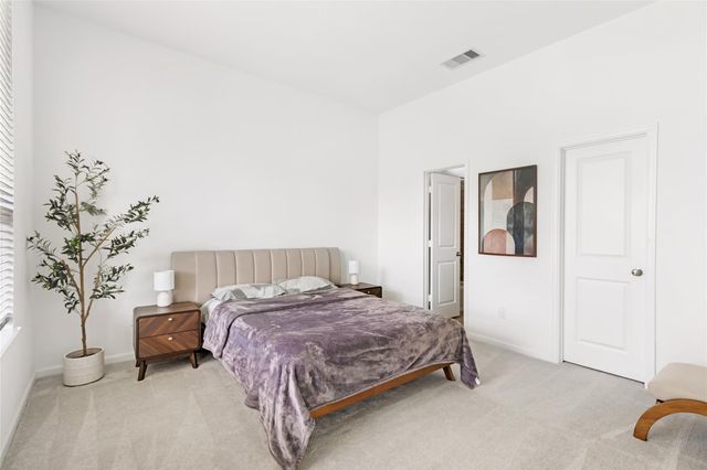 9423 Pelican Cliff Court, Houston, TX 77365