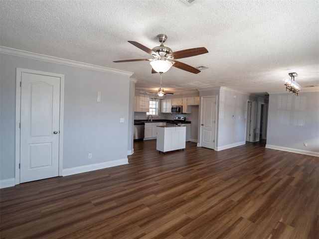 1109 Moonshine Court, Noble, OK 73068