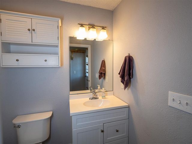 1109 Moonshine Court, Noble, OK 73068