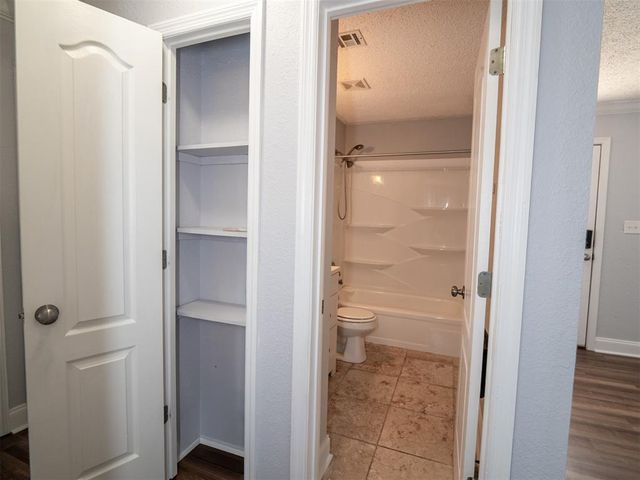 1109 Moonshine Court, Noble, OK 73068