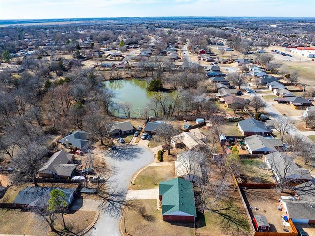 1109 Moonshine Court, Noble, OK 73068