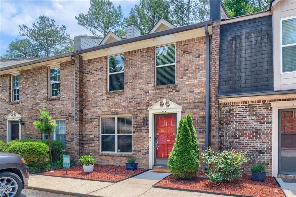 119 Forrest Avenue, Fayetteville, GA 30214