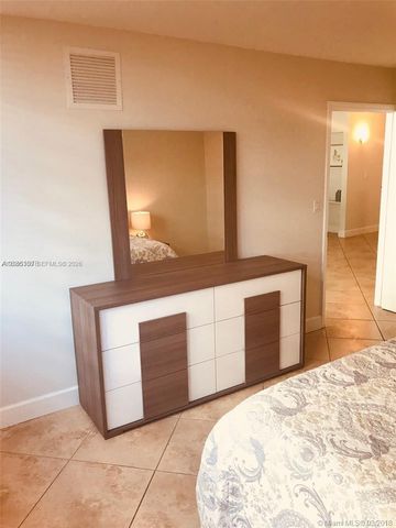 6917 Collins Ave 912, Miami Beach, FL 33141