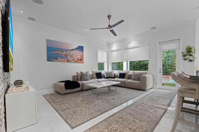 7372 NW 18TH Court, Pembroke Pines, FL 33024