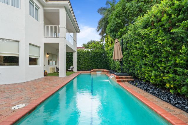 7372 NW 18TH Court, Pembroke Pines, FL 33024