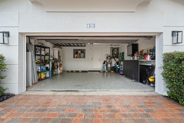 7372 NW 18TH Court, Pembroke Pines, FL 33024
