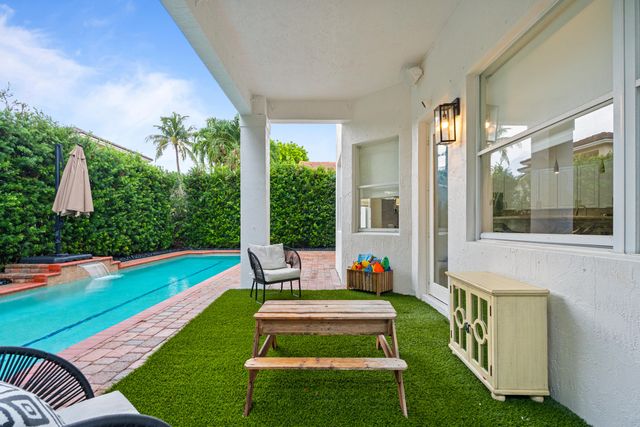 7372 NW 18TH Court, Pembroke Pines, FL 33024