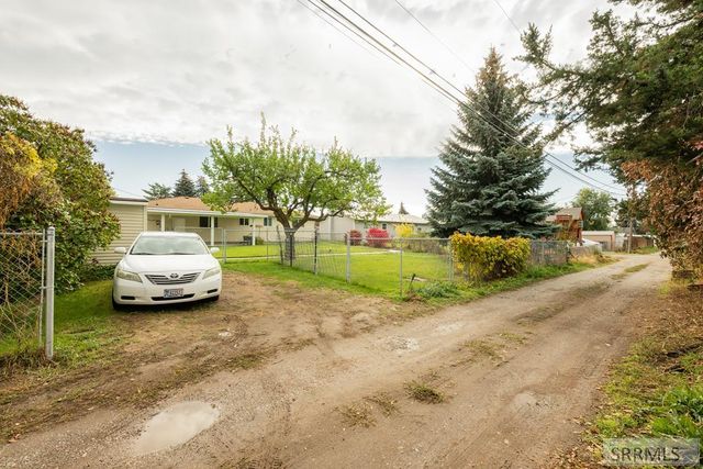 611 N Woodruff Avenue, Idaho Falls, ID 83401