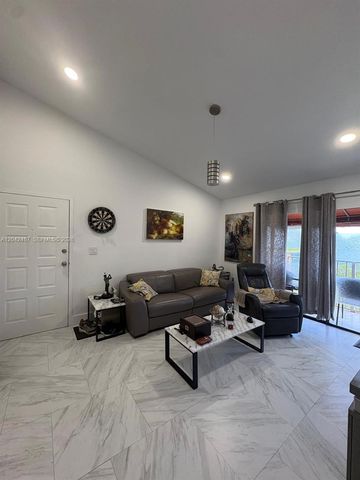 15560 SW 80th St K-205, Miami, FL 33193