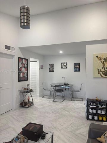 15560 SW 80th St K-205, Miami, FL 33193