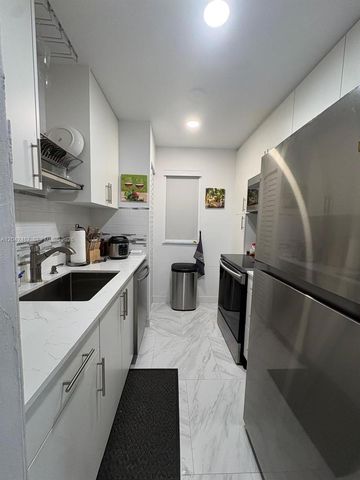 15560 SW 80th St K-205, Miami, FL 33193
