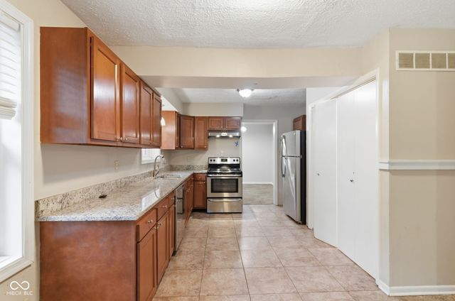 1248 Munsee Circle, Indianapolis, IN 46228