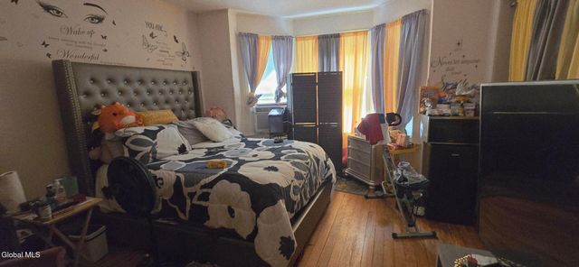 1054 Park Avenue, Schenectady, NY 12308