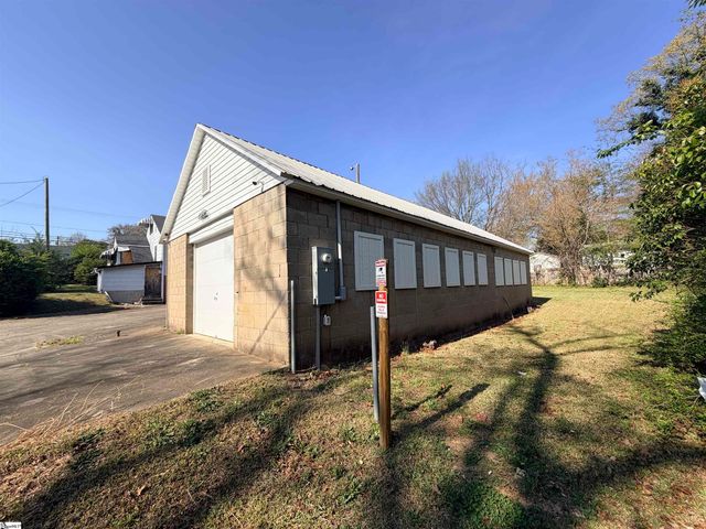 500 State Park Road, Greenville, SC 29609