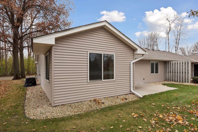 10511 Redwood Street NW, Coon Rapids, MN 55433