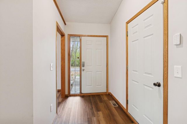 10511 Redwood Street NW, Coon Rapids, MN 55433