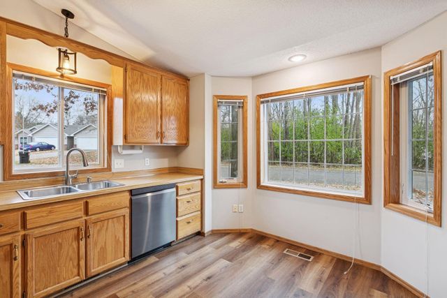 10511 Redwood Street NW, Coon Rapids, MN 55433