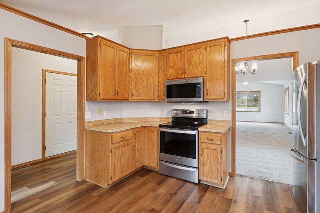 10511 Redwood Street NW, Coon Rapids, MN 55433