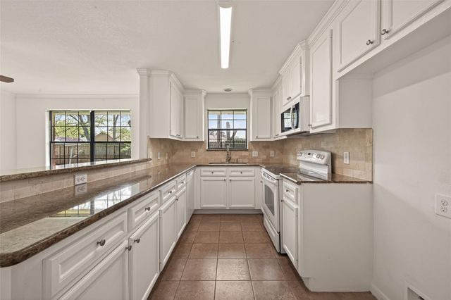 5707 Trafalgar Drive, Houston, TX 77085