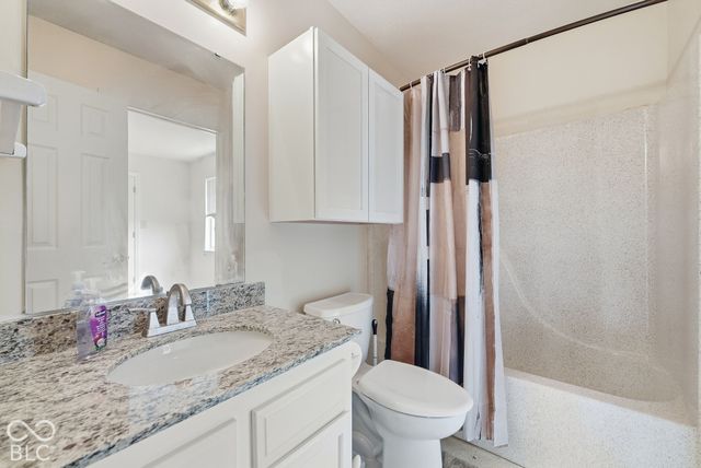 9960 Youngwood Lane, Fishers, IN 46038