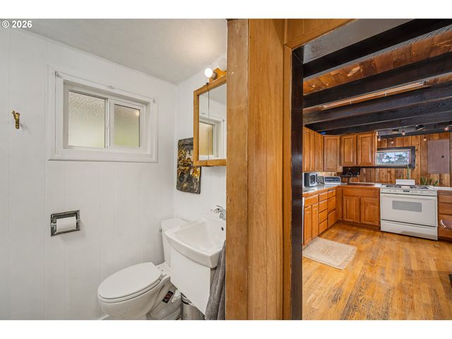 4595 BLANCO St, Florence, OR 97439