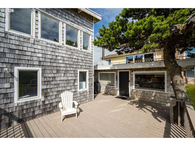 4595 BLANCO St, Florence, OR 97439