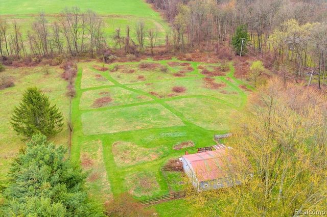 4360 Sherwood Road, Ortonville, MI 48462