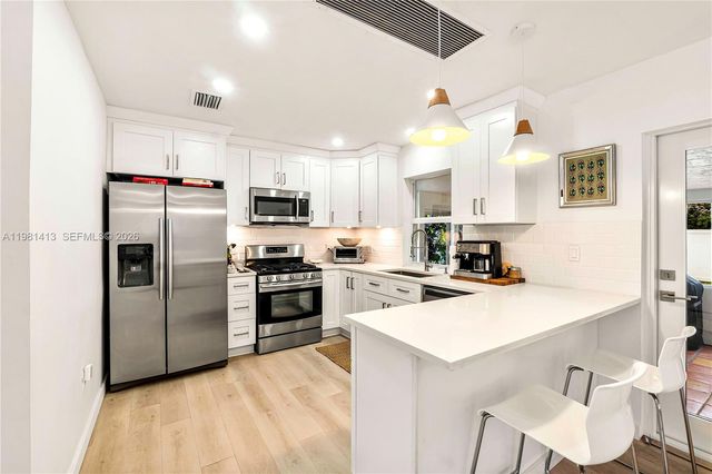 1801 NE 20th St, Fort Lauderdale, FL 33305