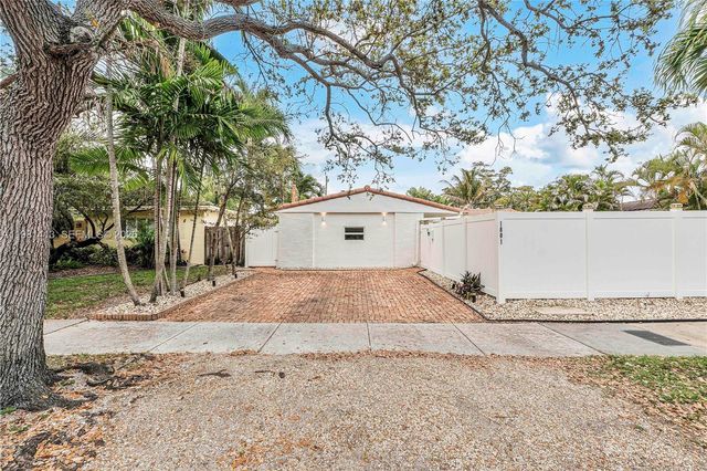 1801 NE 20th St, Fort Lauderdale, FL 33305