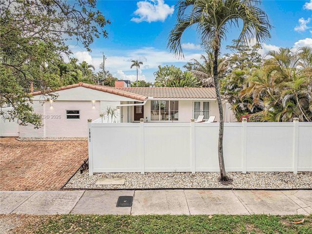 1801 NE 20th St, Fort Lauderdale, FL 33305