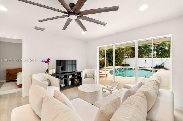 1801 NE 20th St, Fort Lauderdale, FL 33305