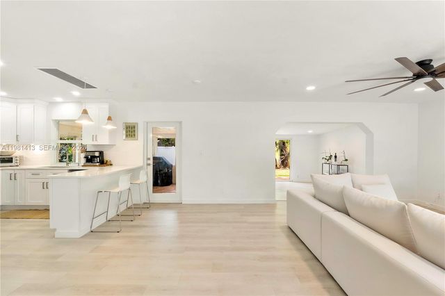 1801 NE 20th St, Fort Lauderdale, FL 33305