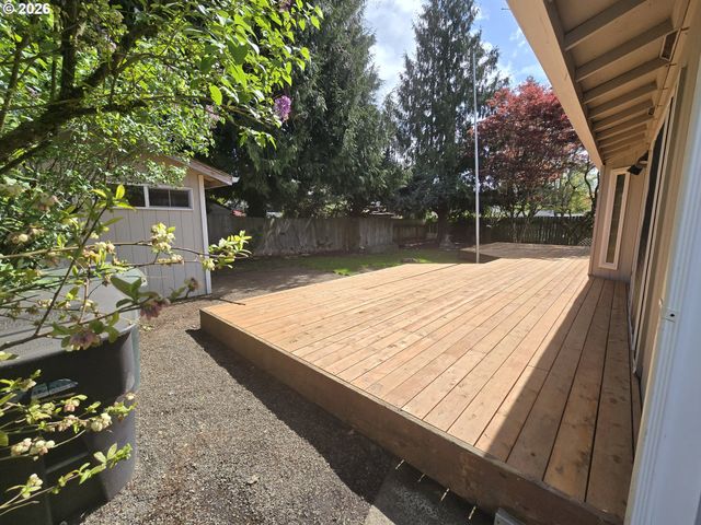 4002 OAK St, Longview, WA 98632