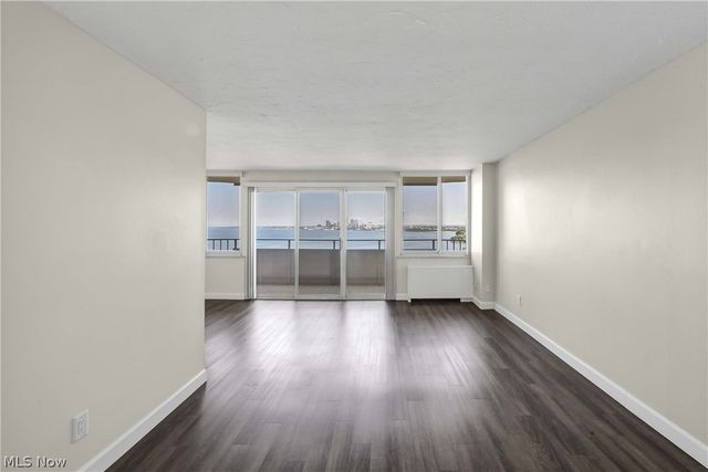 12900 Lake Avenue 1125, Lakewood, OH 44107