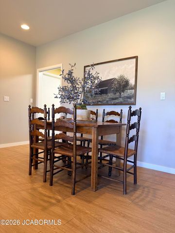 227 PARADIGM DRIVE, Jefferson City, MO 65109