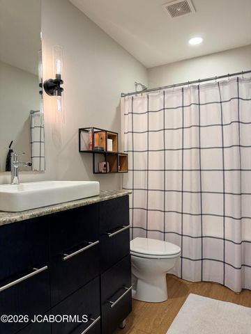 227 PARADIGM DRIVE, Jefferson City, MO 65109