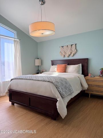 227 PARADIGM DRIVE, Jefferson City, MO 65109