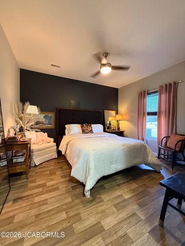 227 PARADIGM DRIVE, Jefferson City, MO 65109