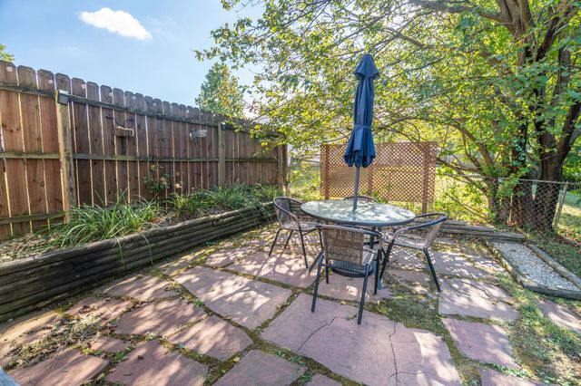 124 Raintree Road, Florence, KY 41042