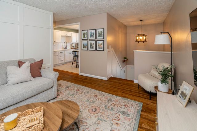 124 Raintree Road, Florence, KY 41042