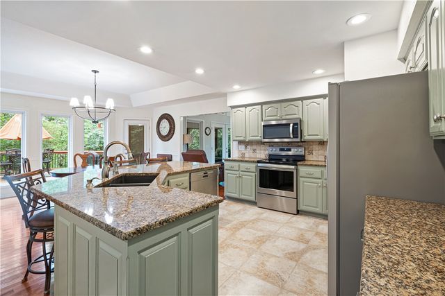 18 Cullen Hills Drive, Bella Vista, AR 72715