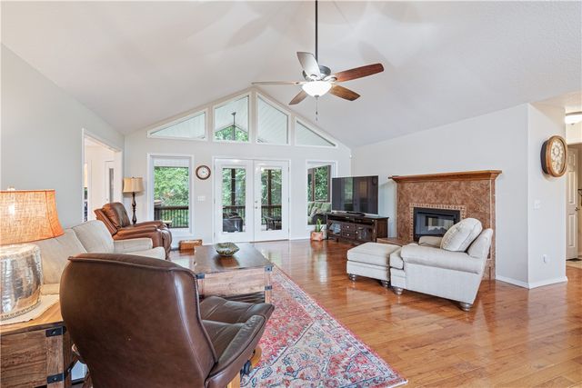 18 Cullen Hills Drive, Bella Vista, AR 72715