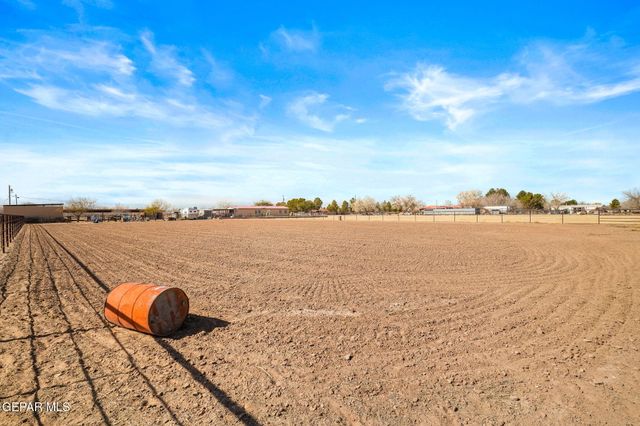 12435 SUGDEN Road, Clint, TX 79836