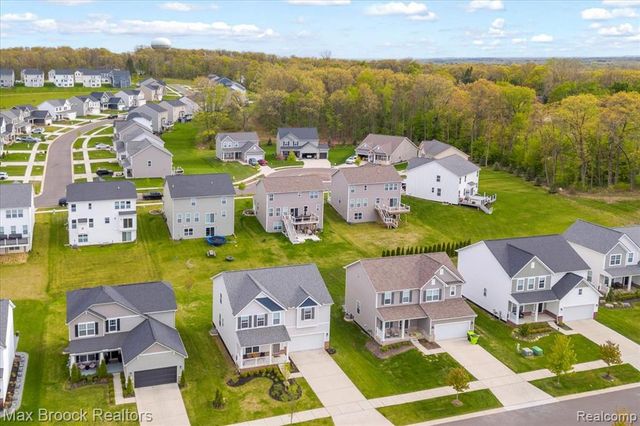 8401 Sharon Drive, White Lake, MI 48386