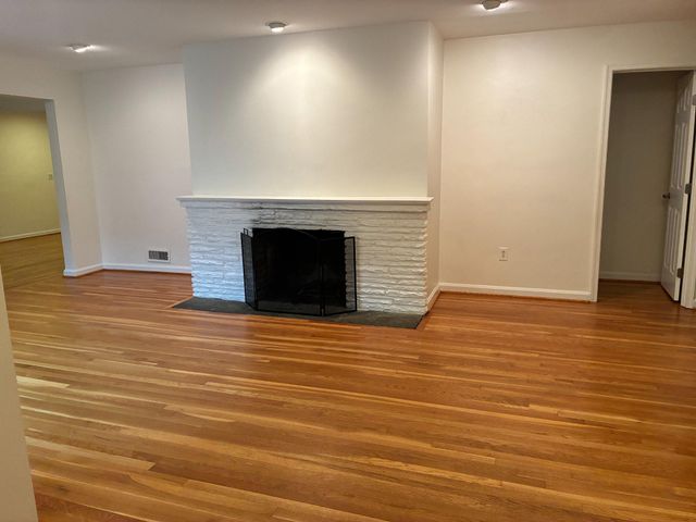 5311 SANGAMORE RD, Bethesda, MD 20816