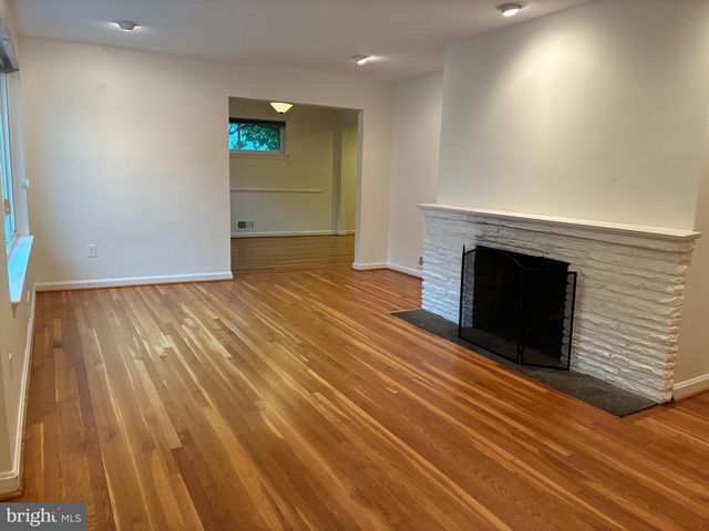 5311 SANGAMORE RD, Bethesda, MD 20816