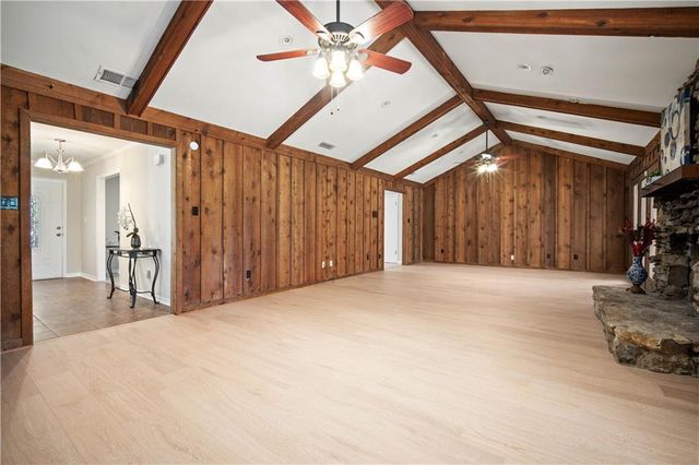 501 Lakeview Drive W, Mobile, AL 36695