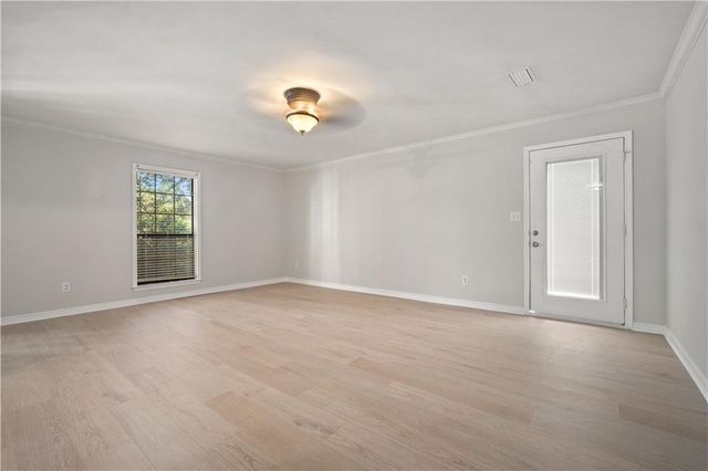 501 Lakeview Drive W, Mobile, AL 36695