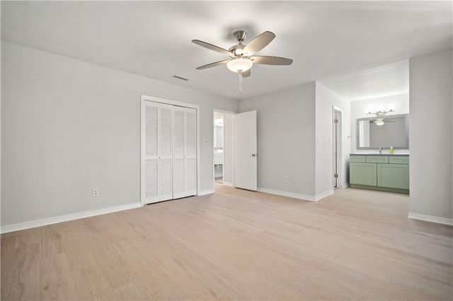 501 Lakeview Drive W, Mobile, AL 36695